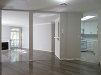 Building Photo - Chateau Encino Apartments in Los Angeles, California