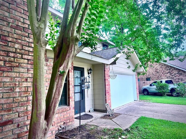 1927 Brushy Creek Dr in Sugar Land, TX - Building Photo - Building Photo