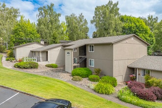 The Park at Greenway in Beaverton, OR - Foto de edificio - Building Photo