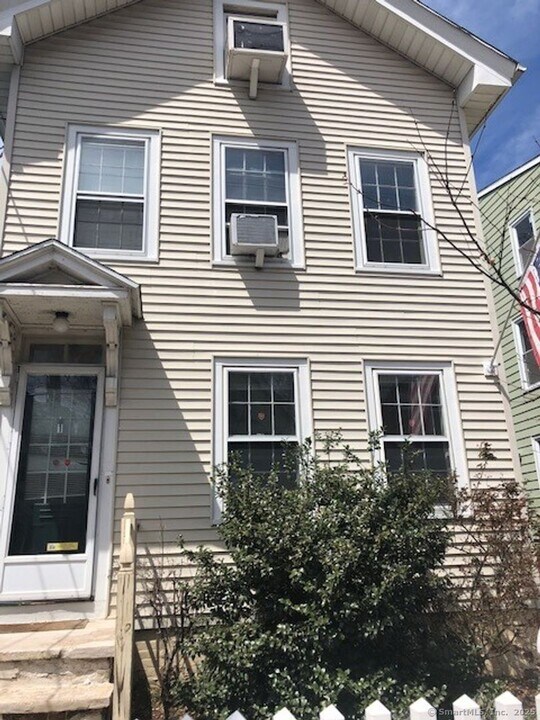 72 Mechanic St in New Haven, CT - Building Photo