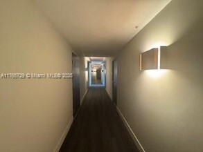 1250 S Miami Ave in Miami, FL - Building Photo - Building Photo