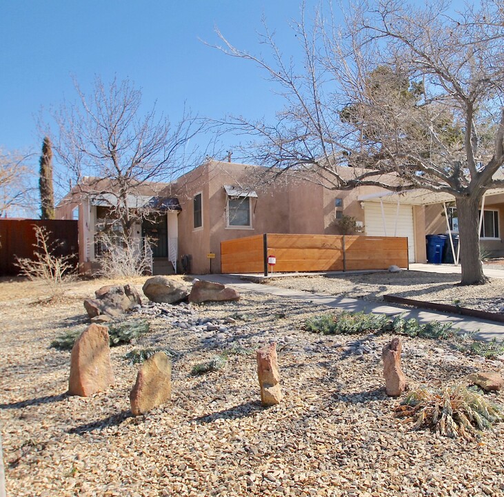 218 Tulane Dr SE in Albuquerque, NM - Building Photo