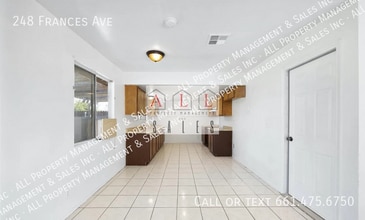248 Frances Ave in Shafter, CA - Building Photo - Building Photo