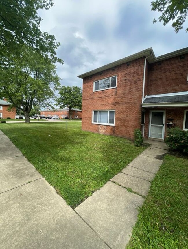 property at 23670 Banbury Cir