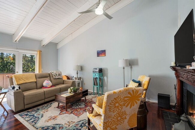 3813 Paces Ferry W in Atlanta, GA - Building Photo - Building Photo