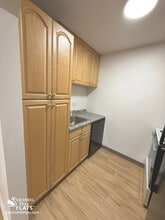 5710 Phillips Ave, Unit A2 in Pittsburgh, PA - Building Photo - Building Photo