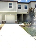 10203 Trumpet Honeysuckle Wy in San Antonio, FL - Building Photo