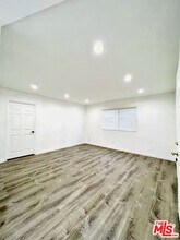 15028 Magnolia Blvd in Los Angeles, CA - Building Photo - Building Photo
