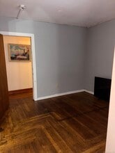 123 Old Norwich Rd in Waterford, CT - Building Photo - Building Photo