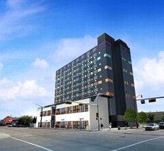 The SunRise in Edmonton, AB - Building Photo - Building Photo