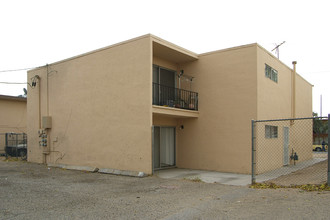 1458 Silver Mesa Way in Las Vegas, NV - Building Photo - Building Photo