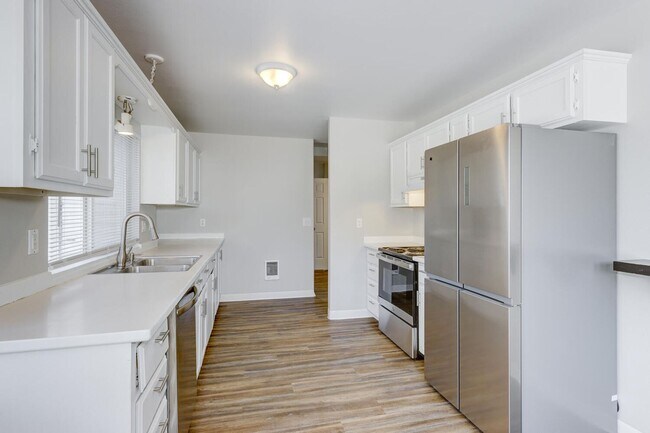 2320 E Dewey Ave, Unit 2322 E Dewey Lane in Nampa, ID - Building Photo - Building Photo