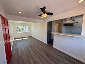 980 W Battery St in Los Angeles, CA - Building Photo - Building Photo