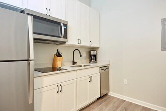 1016 Canal St in New Orleans, LA - Building Photo - Building Photo