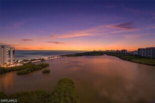 60 Seagate Dr in Naples, FL - Building Photo