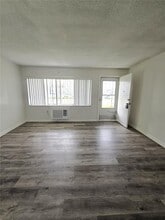 2366 Shelley St in Clearwater, FL - Building Photo - Building Photo