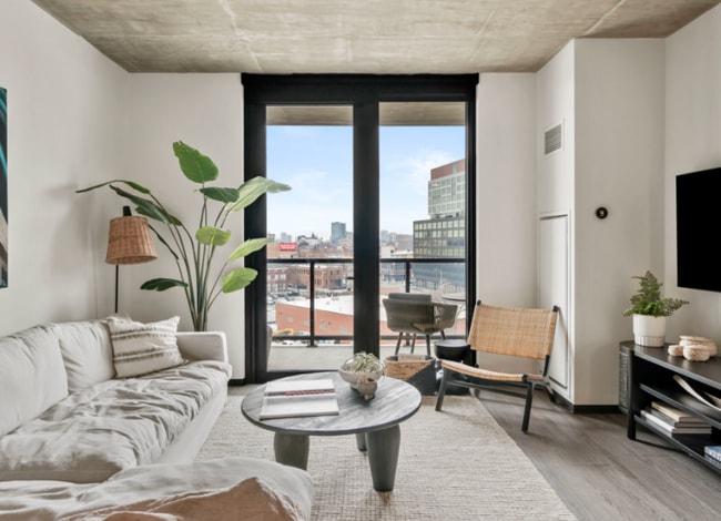 property at 1450 W Washington Blvd