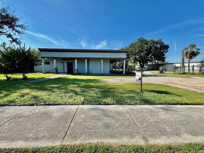 10818 Sabo Rd, Unit 309 in Houston, TX - Building Photo - Building Photo