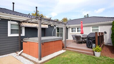 407 Mors Ave in Wheeling, IL - Building Photo - Building Photo