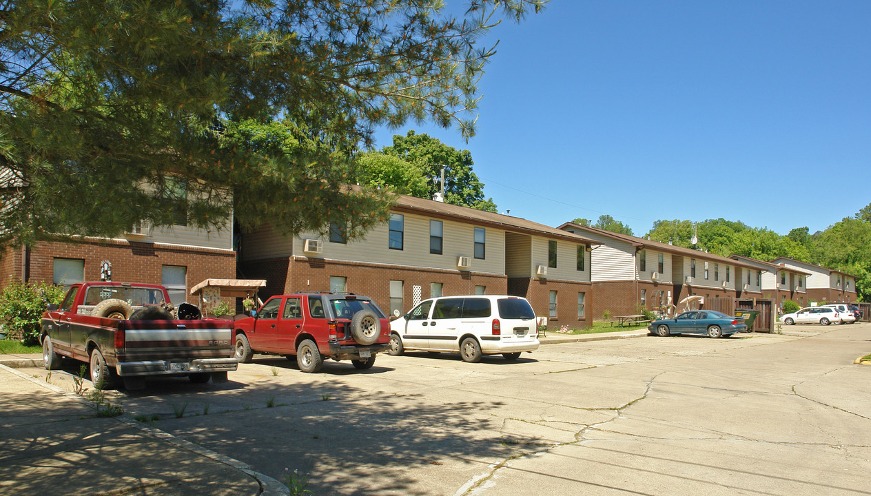 Elk Valley I Apartments in Elkview, WV - Foto de edificio