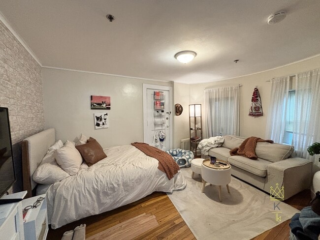 property at 1477 Beacon St