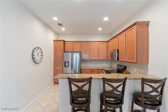 8664 Genova Ct in Naples, FL - Building Photo - Building Photo