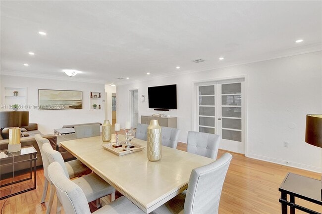 33 SW 20th Rd in Miami, FL - Building Photo - Building Photo