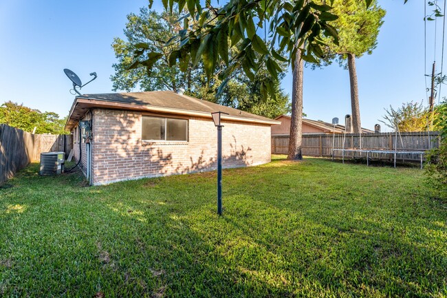 15235 Heron Park Dr in Humble, TX - Building Photo - Building Photo