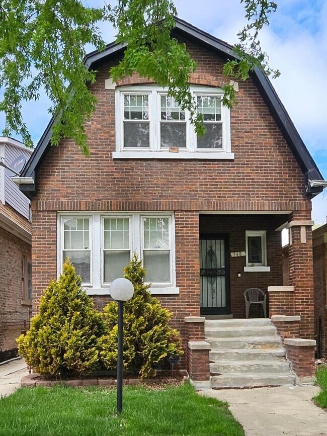 property at 548 E 89th St
