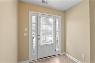 3100 Bonnes Dr in Stonecrest, GA - Building Photo - Building Photo