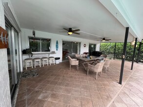 858 Rose Way in Naples, FL - Building Photo - Building Photo