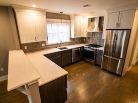 88 Rossmore Rd, Unit 3 CO in Boston, MA - Building Photo