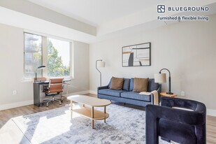 545 San Antonio Rd in Mountain View, CA - Building Photo