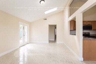 23275 Noel Way in Boca Raton, FL - Building Photo - Building Photo