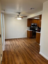 312 E Valencia Ave in Burbank, CA - Building Photo - Building Photo