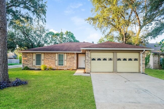 property at 13430 Piney Oaks Dr