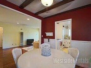 10823 Whipple St in Los Angeles, CA - Building Photo - Building Photo