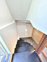 1838 SE Oak St, Unit B in Portland, OR - Foto de edificio - Building Photo