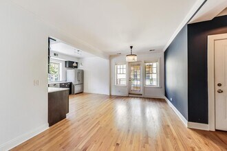 2237 N Lincoln Ave in Chicago, IL - Building Photo - Building Photo