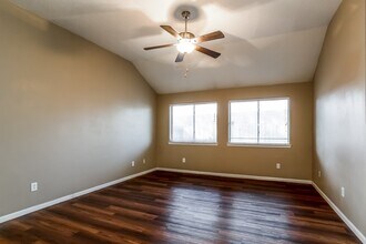 21492 Palace Pines Dr in Kingwood, TX - Building Photo - Building Photo