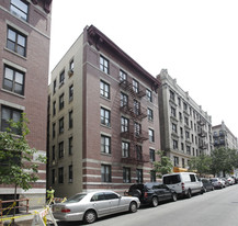 75 Cabrini Blvd Apartamentos