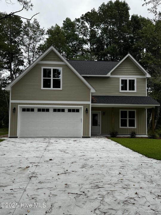 357 McCabe Rd in Morehead City, NC - Building Photo