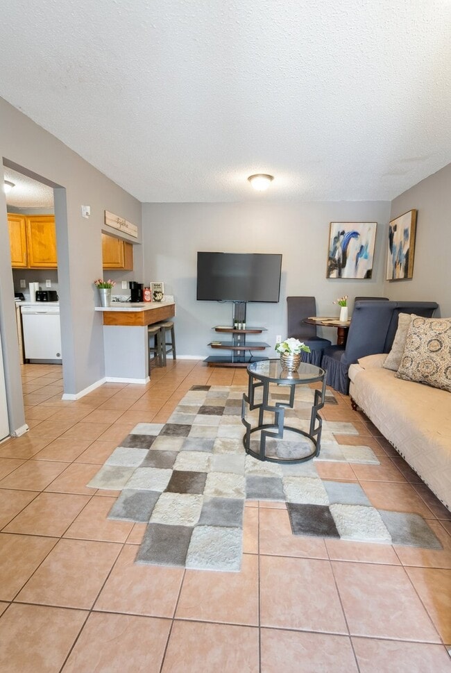 6519 W Newberry Rd, Unit 904 in Gainesville, FL - Building Photo - Building Photo