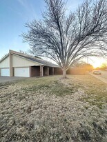 4023 Livingston St in Midland, TX - Building Photo