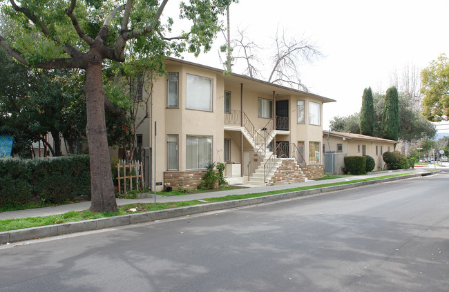 1408 E Maple St in Glendale, CA - Building Photo - Building Photo