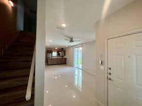 1021 E La Cantera Ave in McAllen, TX - Building Photo - Building Photo