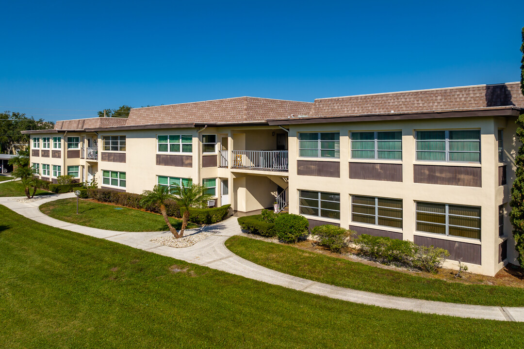 Gulf Harbors Condo's in New Port Richey, FL - Building Photo