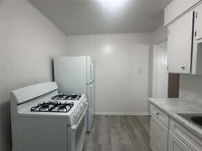515 Margil St in San Antonio, TX - Building Photo - Building Photo