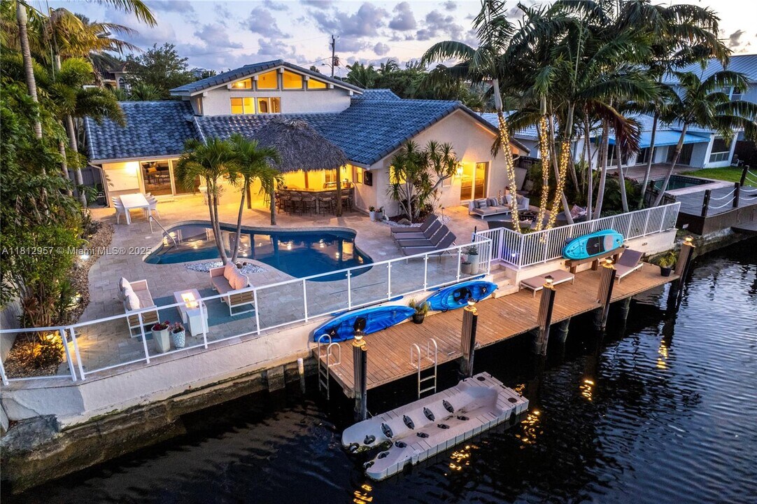 2219 NE 17th Ct in Fort Lauderdale, FL - Building Photo