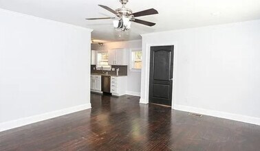 1001 Lunsford Pl in Charlotte, NC - Building Photo - Building Photo